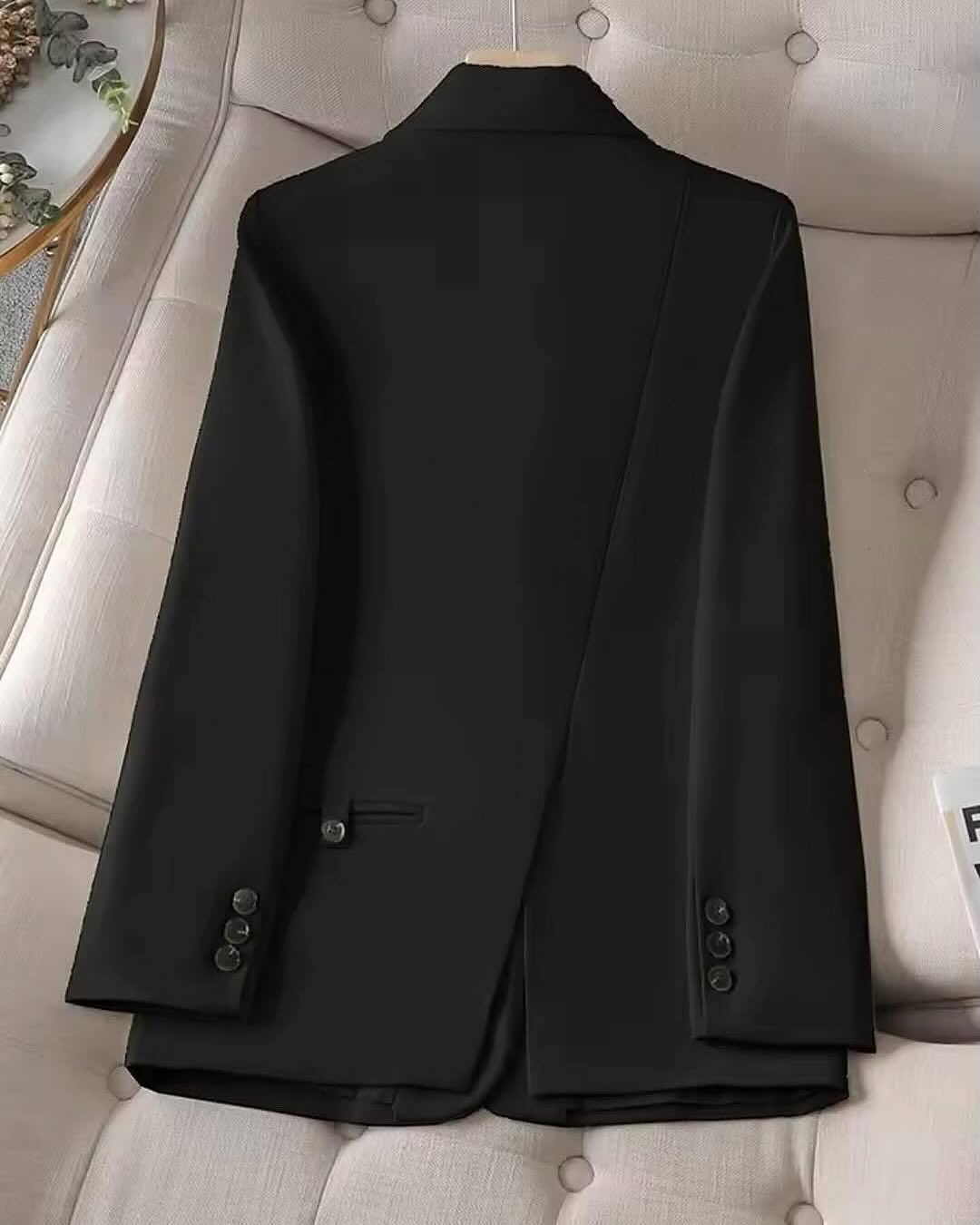 Elegant Commuter Blazer