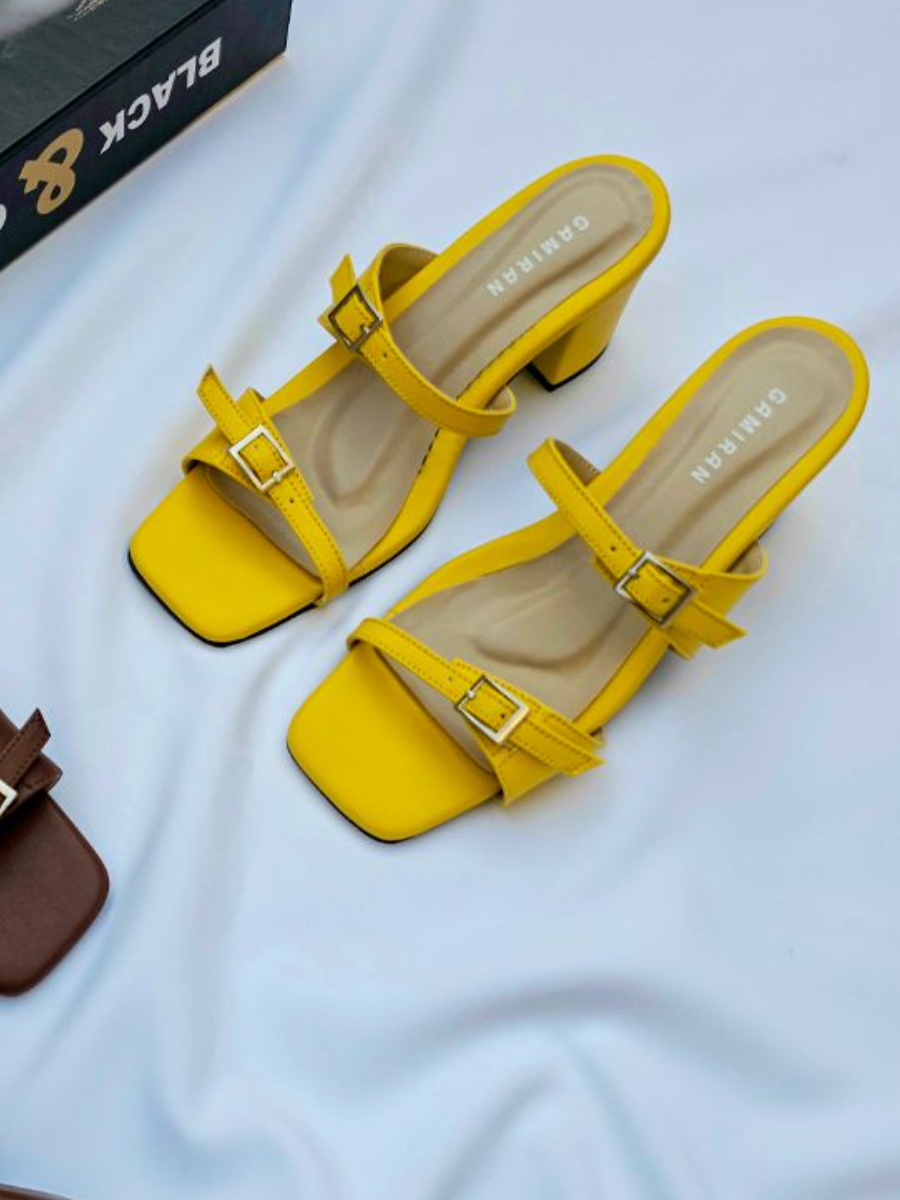 Simple Thick-Heeled Sandals