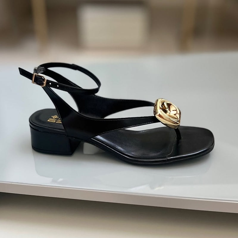 Metal Buckle Thong Sandals