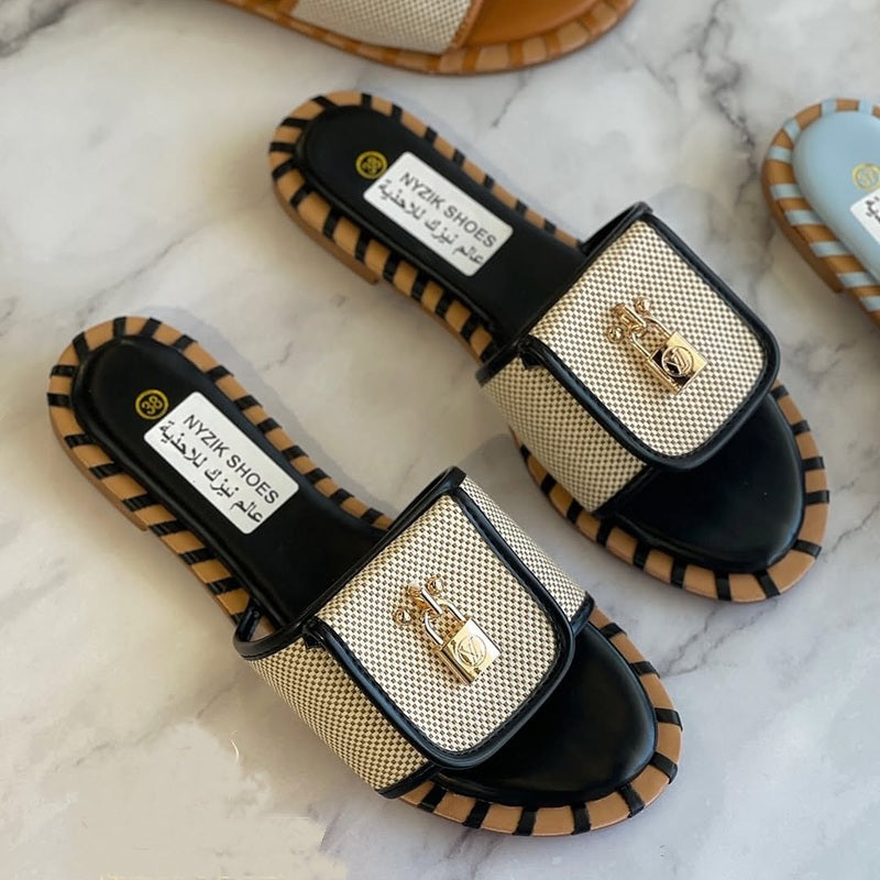 Lock Flat Slippers