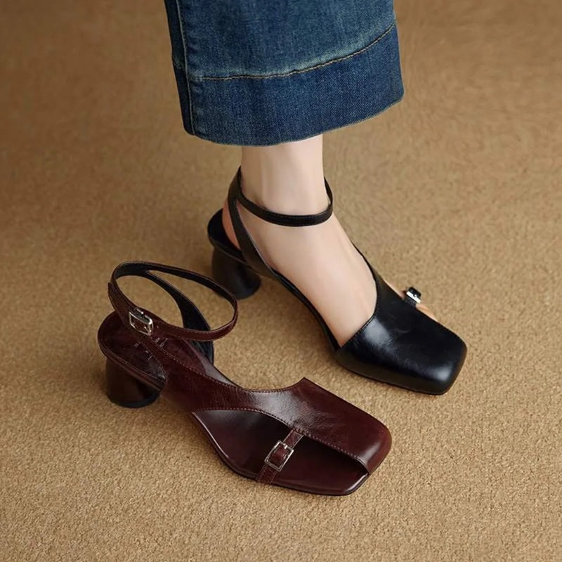 Vintage Flat Open-Toe Sandals