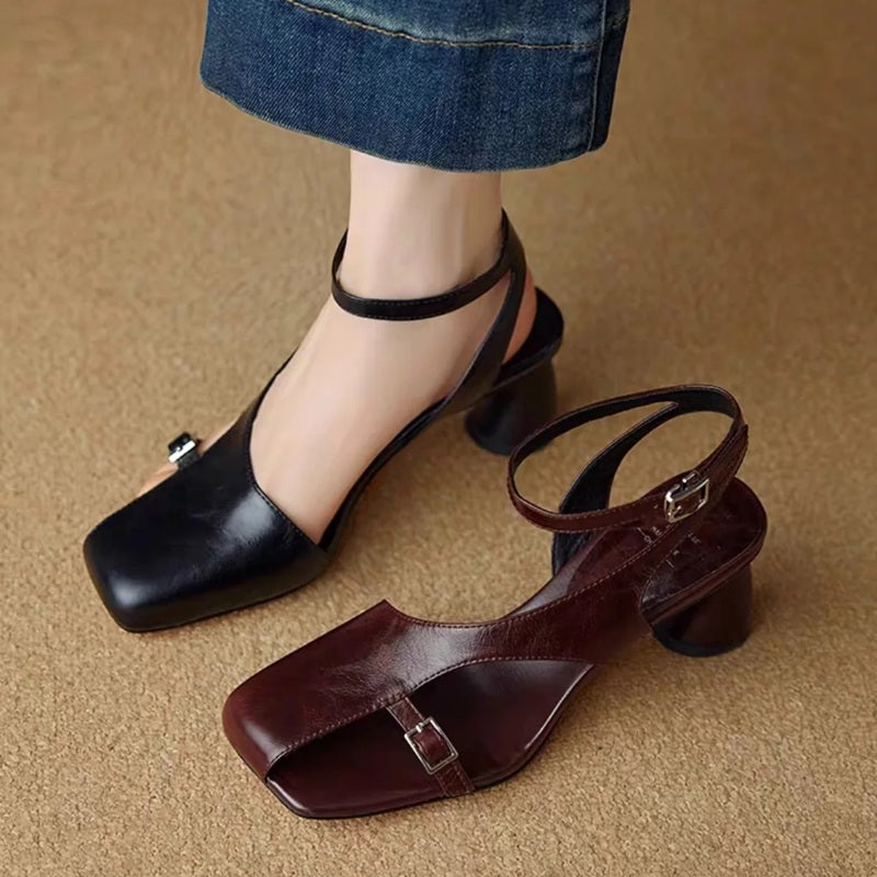 Vintage Flat Open-Toe Sandals