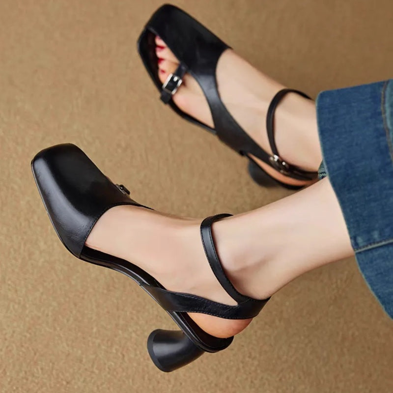 Vintage Flat Open-Toe Sandals
