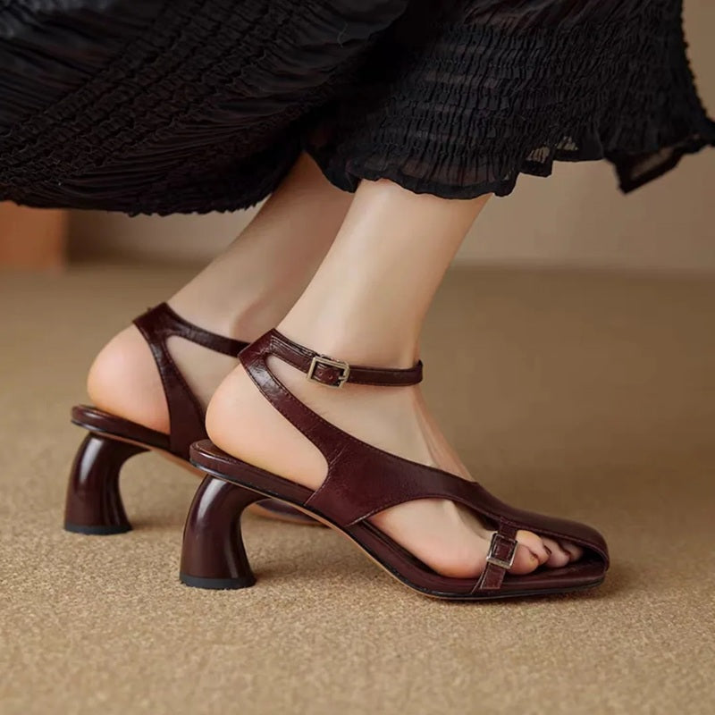 Vintage Flat Open-Toe Sandals