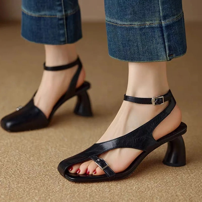 Vintage Flat Open-Toe Sandals